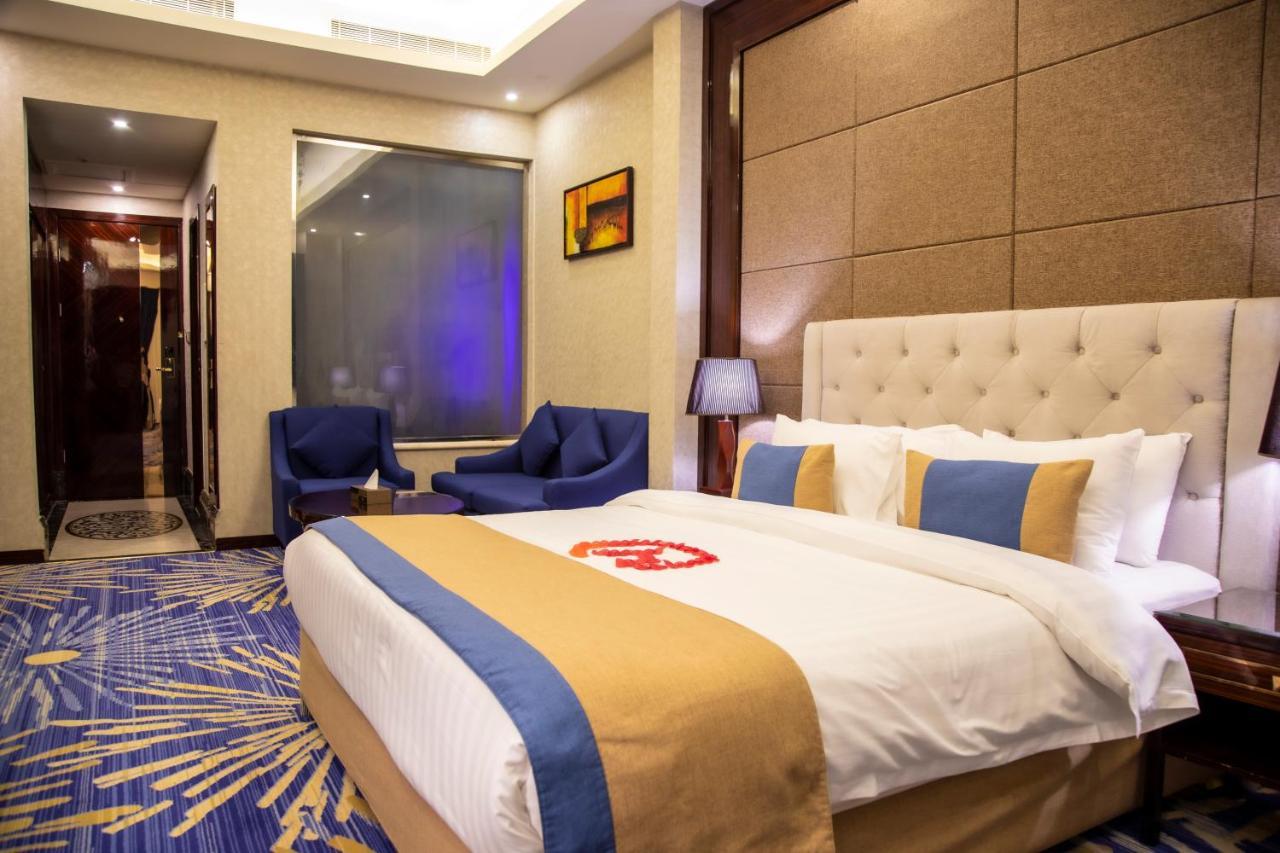 فندق هوليداي الخليج الرياض - Holiday Al Khaleej Hotel ภายนอก รูปภาพ